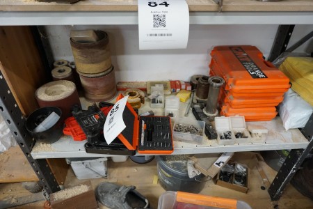 Contents of 1 shelf of various milling heads, CMT