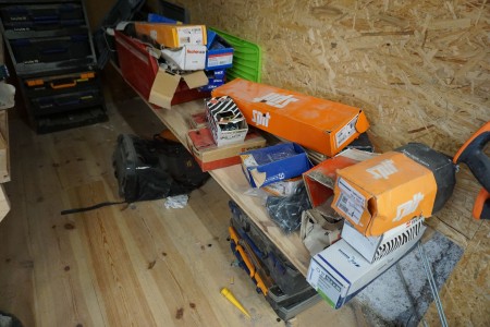 Contents of 1 shelf of various screws, ring nails, assortment boxes, etc.