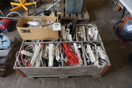Large batch of extension cables/sockets