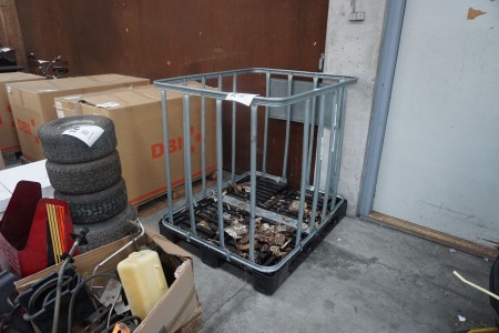 Pallet cage