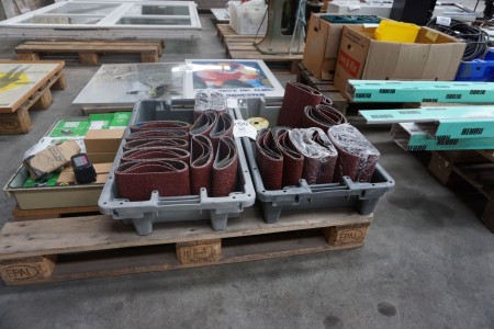 Large batch of sanding belts, blades for angle grinders, etc.