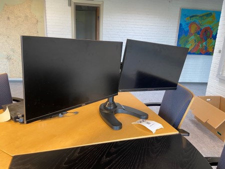 2 pcs. computer screens incl. stand for dual monitors