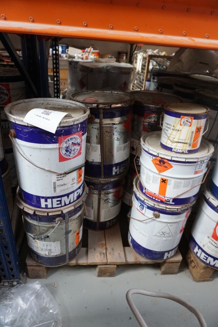 9 buckets of paint, Hempel Hempatex HI-Build