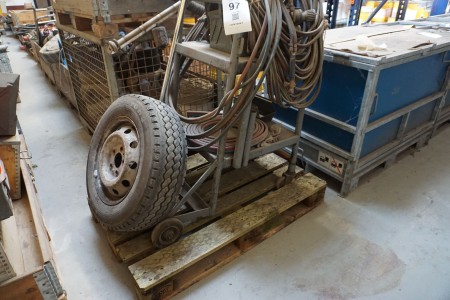 Various oxygen and gas hoses + trolley