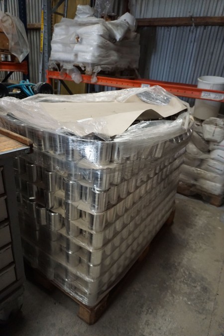 Large batch of aluminum buckets