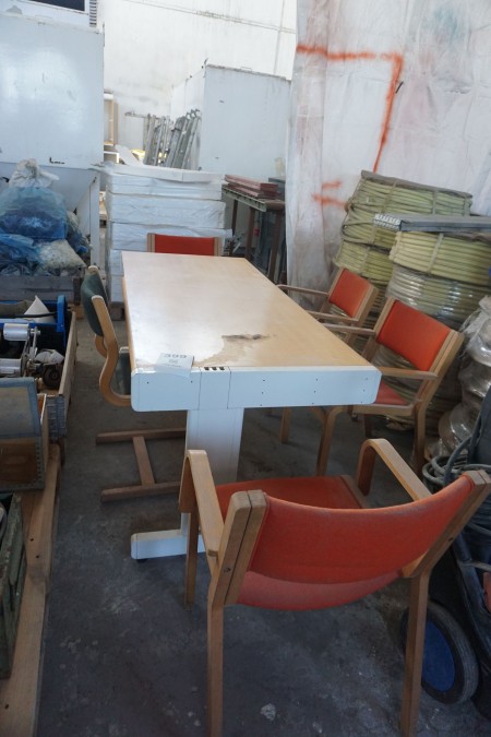 Table incl. various chairs