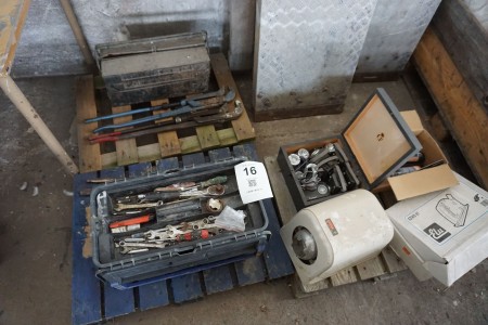 2 pcs. toolboxes with contents