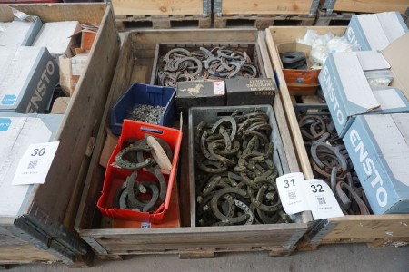 Pallet with various horseshoes