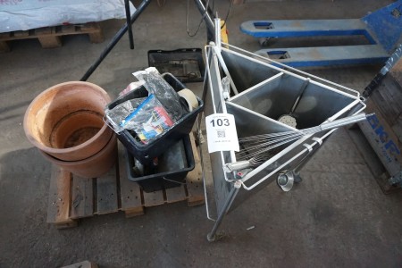 Transportable kitchen trolley with contents