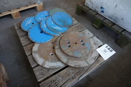 Pallet with various cutting discs