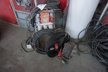 Various power plugs & cable reels etc.