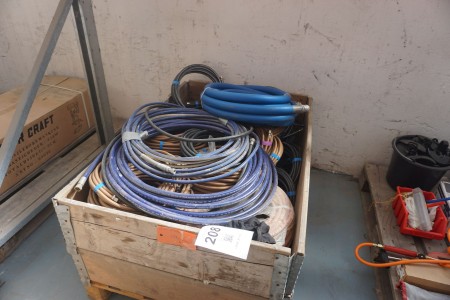 Large batch of mixed hoses