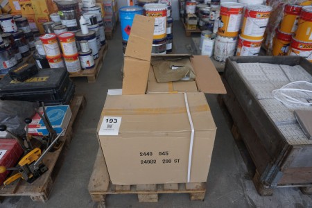 Large batch of painting equipment