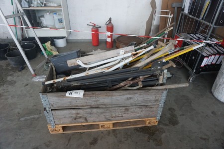 Pallet with various shovels etc.