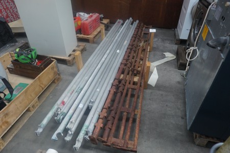 Lot of scaffolding parts
