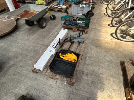 Electric planer, light beam and saw