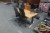 Tisch heben/senken + 2 Stk. Stühle und Aktenvernichter
