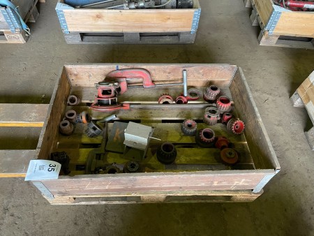 Pallet with various pipe cutters