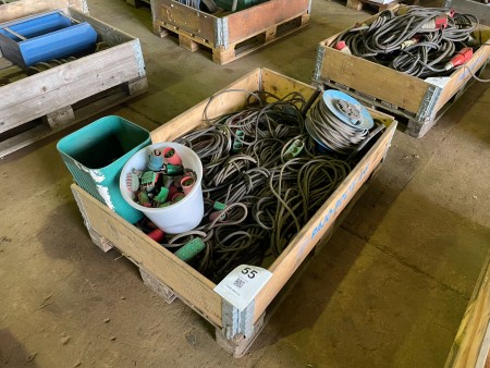 Pallet with various cables, cable drum, etc.
