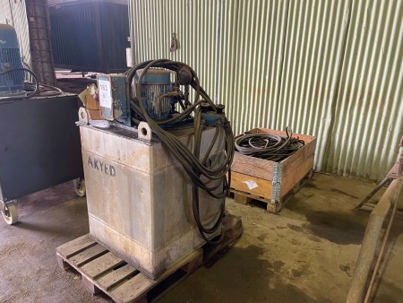 Hydraulic station incl. pallet with hoses