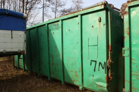 Waste Container, green, approx. 20 feet. Manual hoist of the top. Hook lift