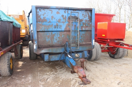 Semi high tipping trailer, blue. AS Unbalanced Agricultural Trailer, type FF10D. SN: 10992 Max. Axle weight: 10147 kg. Max gross weight: 13381 kg. Max. Weight on drawbar: 3234 kg. Marked 692