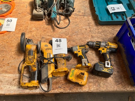 5 pieces. Power tools, DeWalt