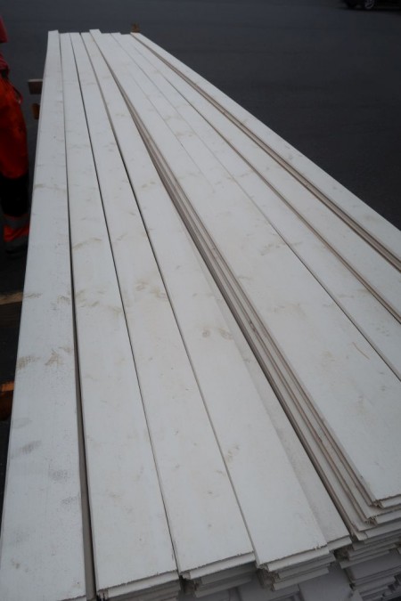 277.2 meters of rough white-painted boards