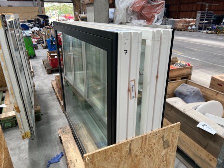 2 Stk. Fenster aus Holz-Aluminium