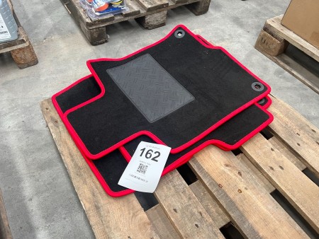 1 set of mats
