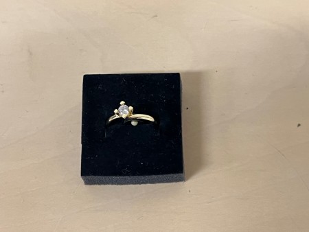 Engagement ring, 14KT