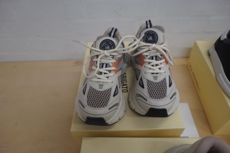 Sneakers, Axel Arigato