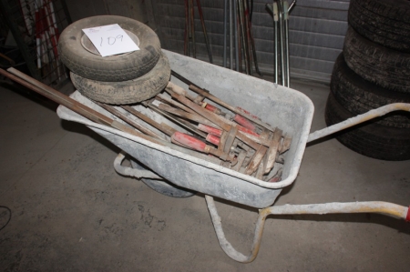 Wheelbarrow containing: clamps + 2 spare wheels