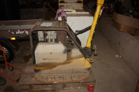 Vibratory plate, Wacker DPU 6055. Year 2003