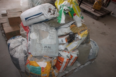 Pallet with various residues, cement, etc.