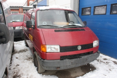 NU 97978: Van. VW Transporter. KM: 197747 Sliding door on both sides.