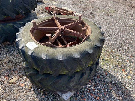 2 pcs. tractor tires, Firestone