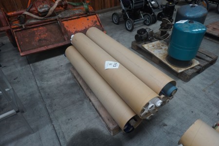 5 tubes containing various textiles & types of fabric