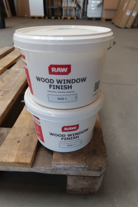 5 liters of paint wood window finish