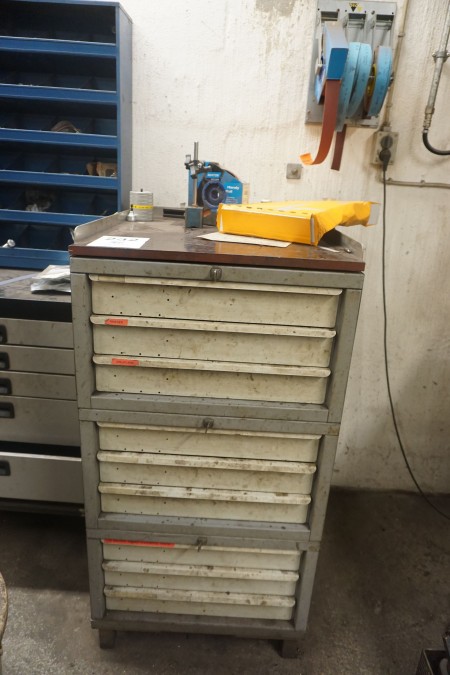 Tool cabinet without content