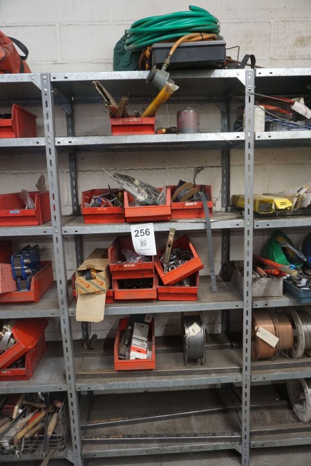 Contents of 1 compartment of various lifting yokes, umbraco sets, welding electrodes, etc.