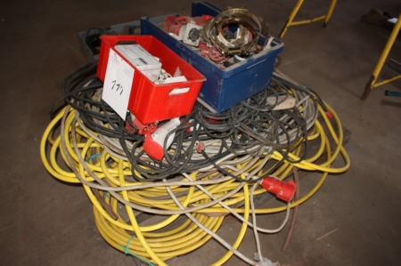 Pallet with various cables, connectors, hoses, etc.