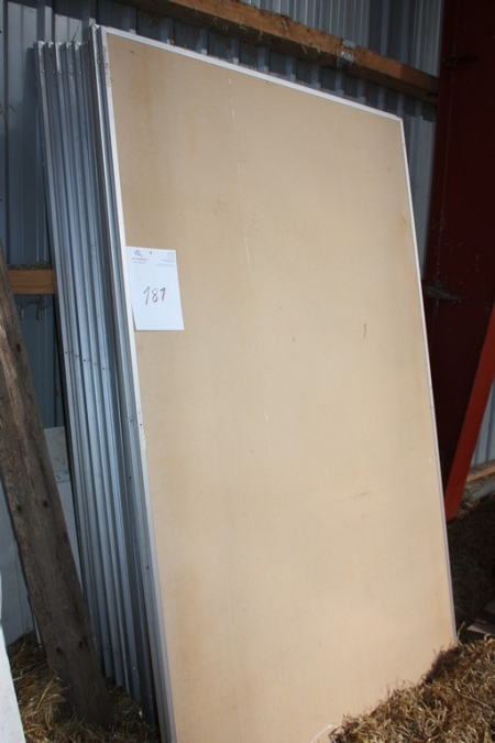 About 30 bulletin boards, width approx. 200 cm, height approx. 122 cm