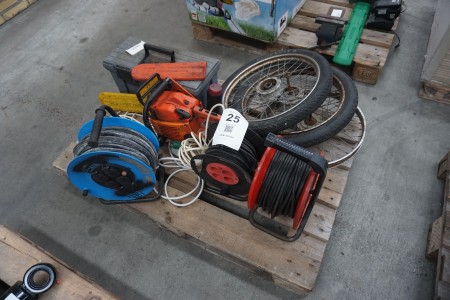 Chainsaw, 3 pcs. Cable reels & toolbox etc.