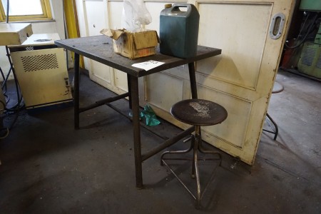 Workshop table incl. chair
