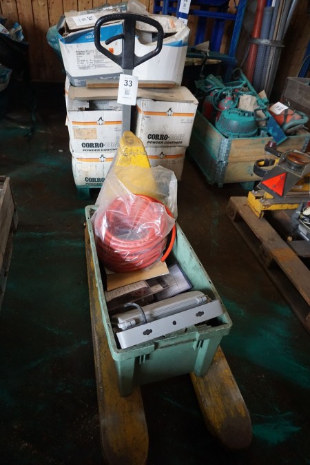 Pallet lifter, Intra incl. box with various work lamps etc.