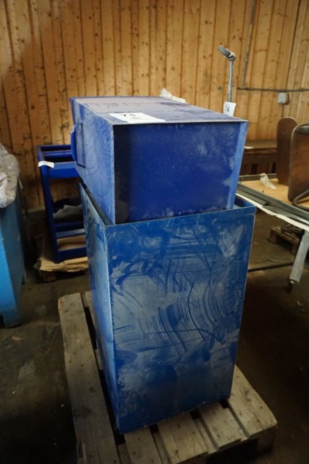 2 pcs. Workshop cabinets + 1 pc. Garbage can