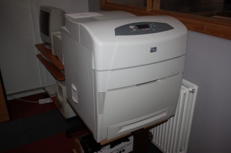 Farvelaserprinter, HP Colorlaserjet 5550 dn + sort toner + rullebord