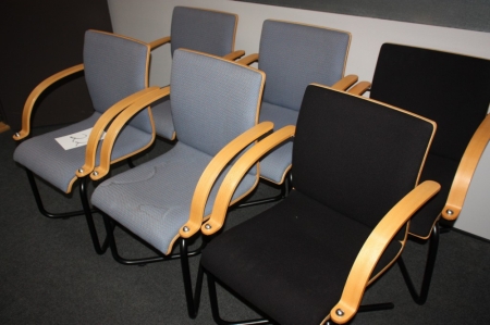 6 stole med metalstel og stof bolster + stumtjener + metal opslagstavle