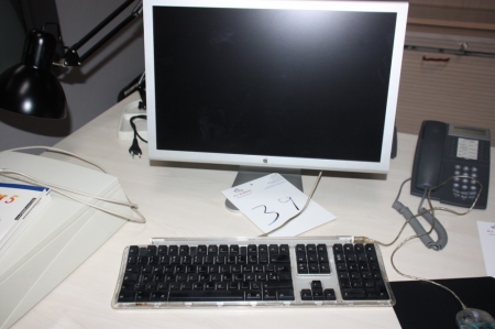 Apple computer + skærm, Cinema Display + tastatur og mus + flatbedscanner, AGFA Snapscan 1212 + laserprinter, Kyocera Mita Ecosys FS-1010